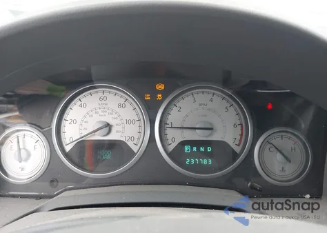 2008 Chrysler Town & Country Touring z USA, uszkodzony, nr VIN 2A8HR54P48R132993